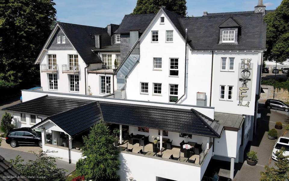 Außenansicht Hotel Rech Brilon